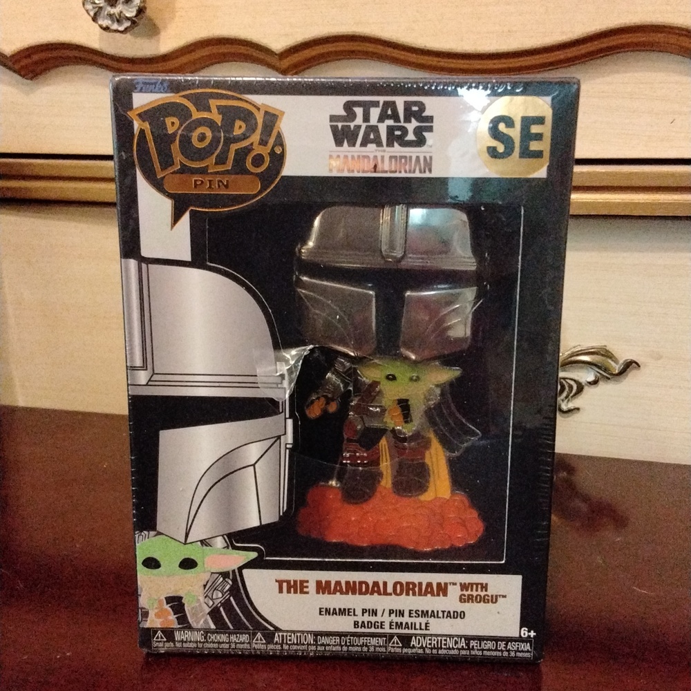 Kid's NEW Funko Star Wars The Mandalorian W/ Grogru Pop Pin